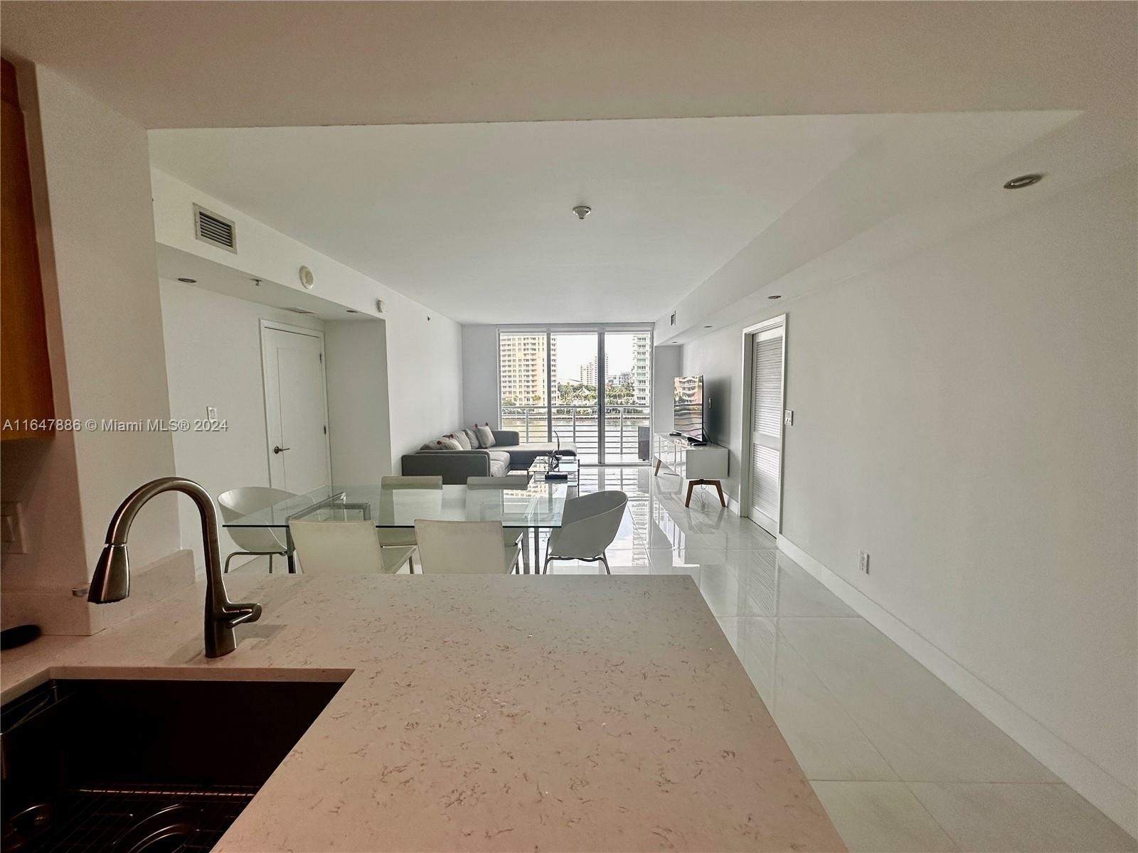 Property Photo:  335 S Biscayne Blvd 507  FL 33131 