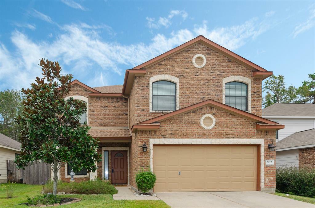 Property Photo: 2827 Lexington Park Drive TX 77373