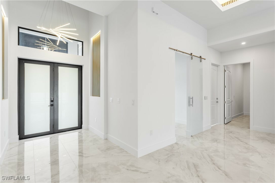 Property Photo: 5 SW 37th Avenue FL 33991