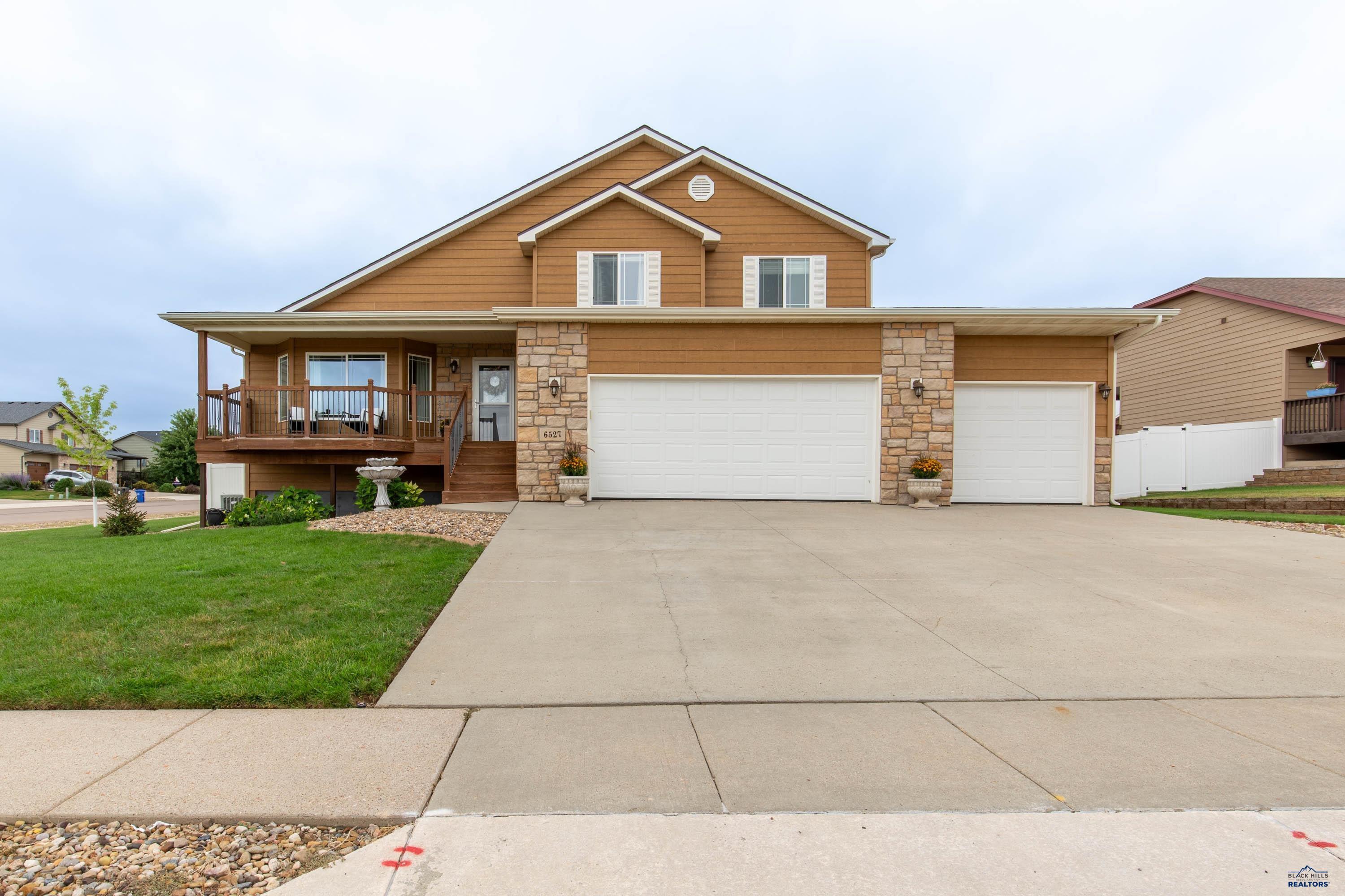 Property Photo: 6527 Seminole Ln SD 57702