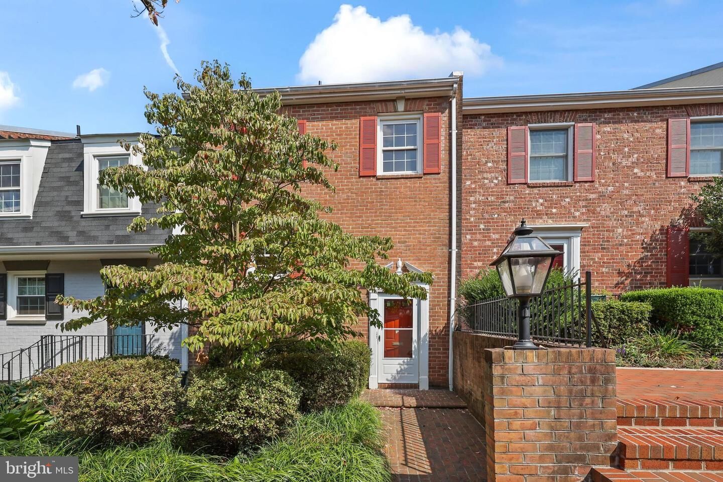 Property Photo:  3852 University Drive  VA 22030 