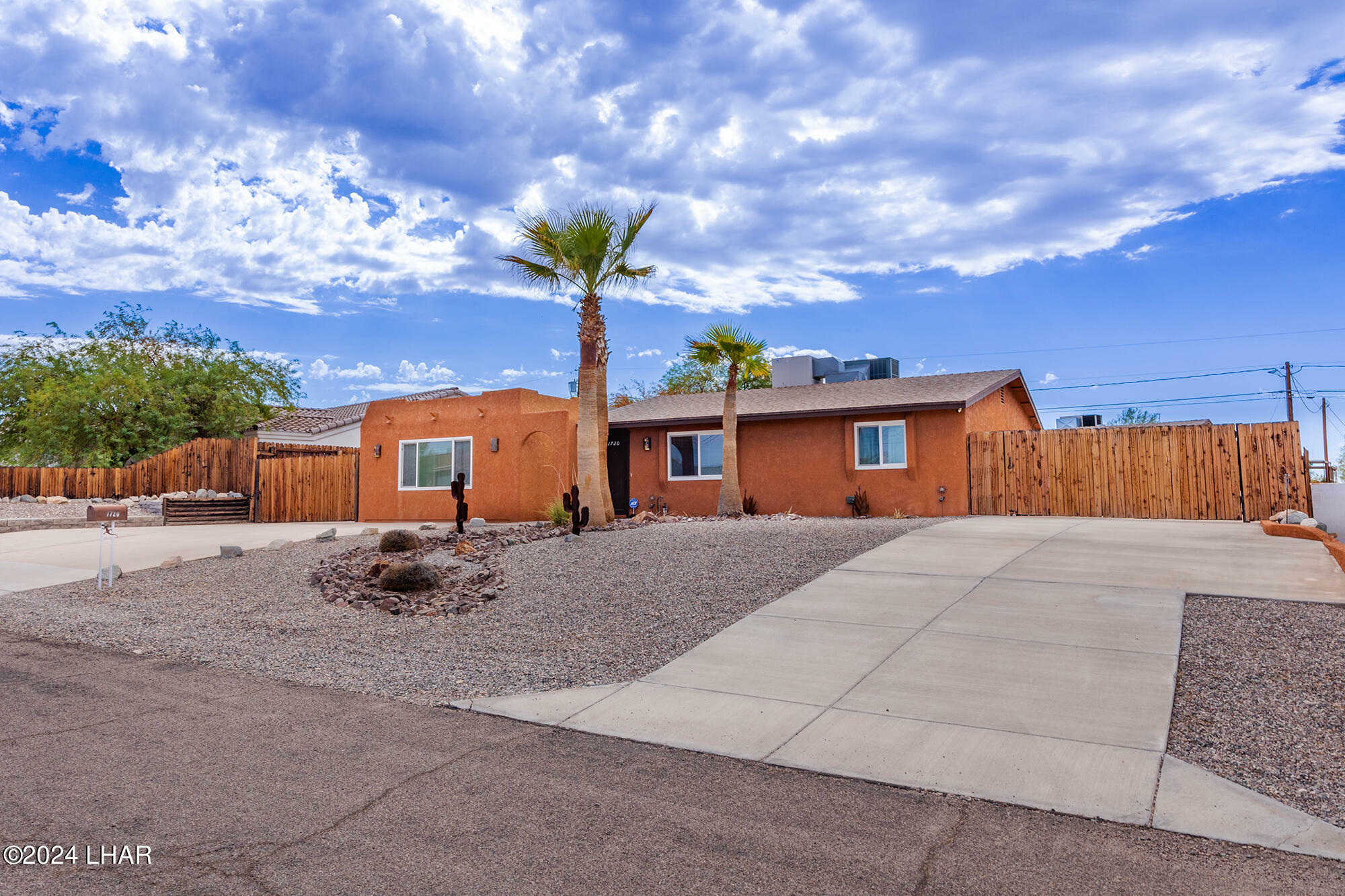 Property Photo:  1720 Onyx Ln  AZ 86403 