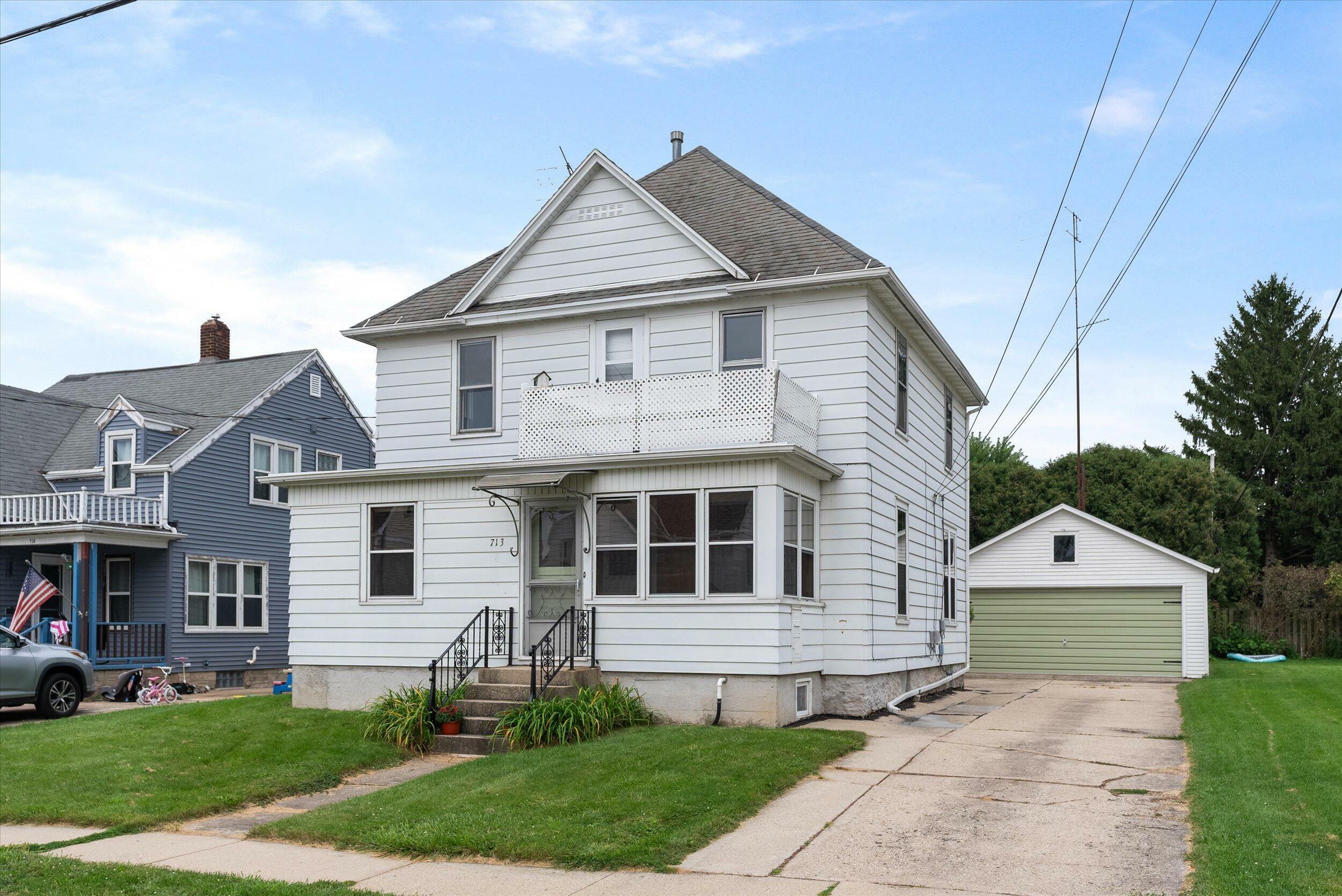 Property Photo:  713 N University Ave  WI 53916 