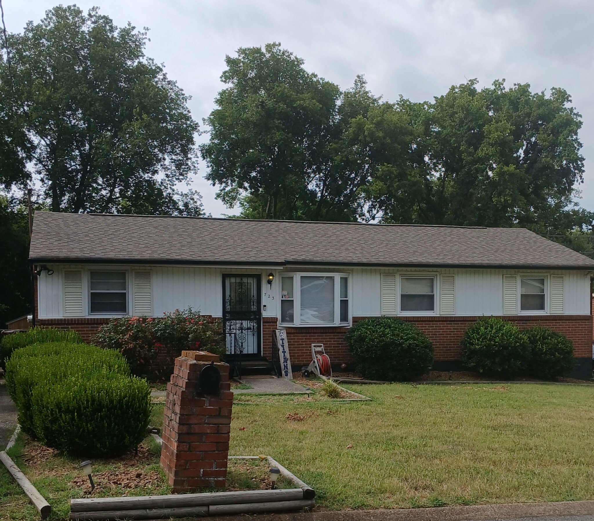 Property Photo:  723 Vanderhorst Dr  TN 37207 