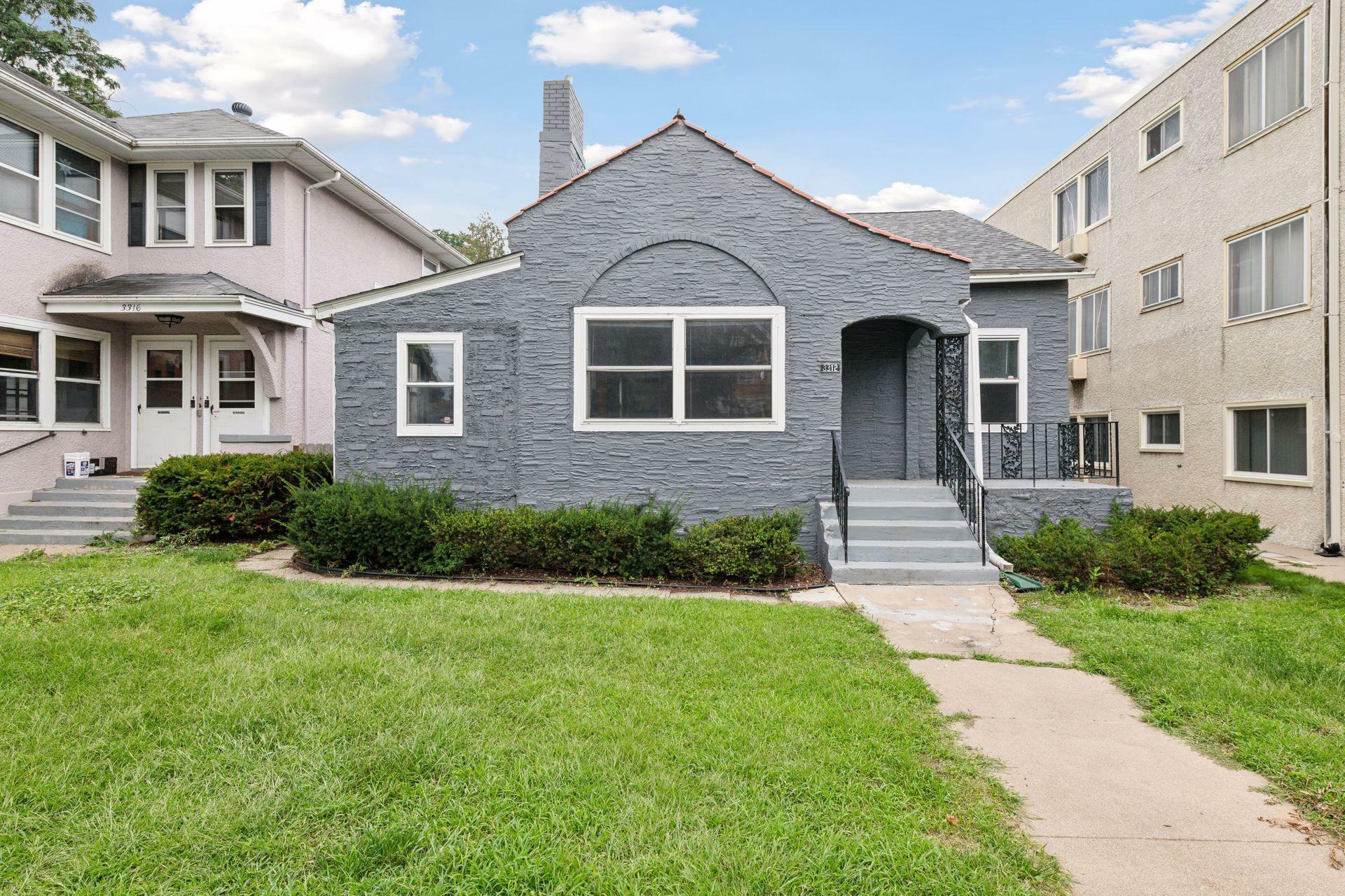 Property Photo:  3312 Girard Avenue S  MN 55408 