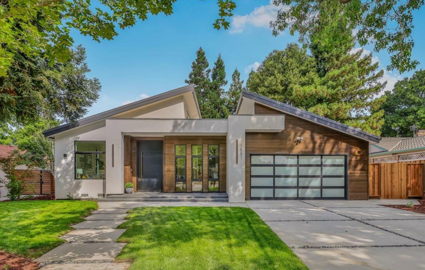Property Photo: 1551 Siesta Drive CA 94024