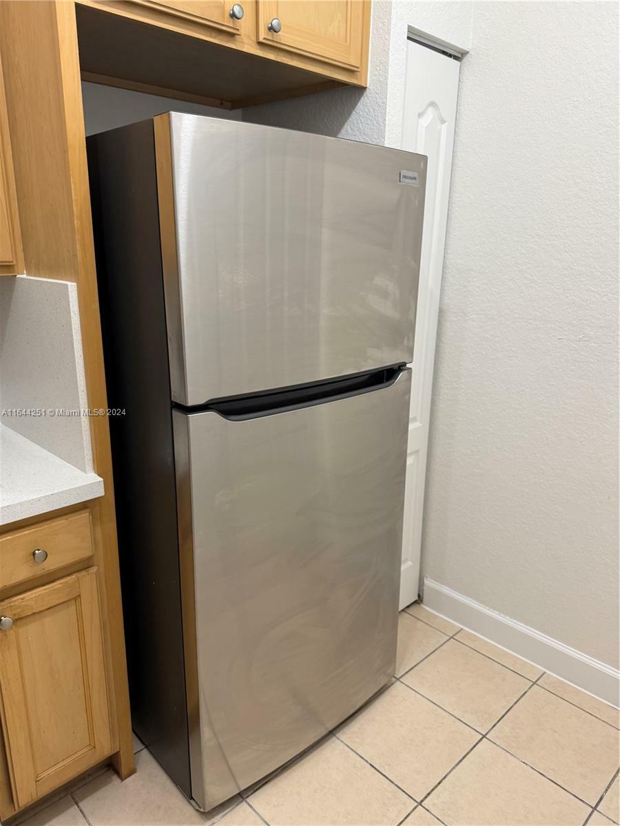 Property Photo:  6001 SW 70th St 240  FL 33143 