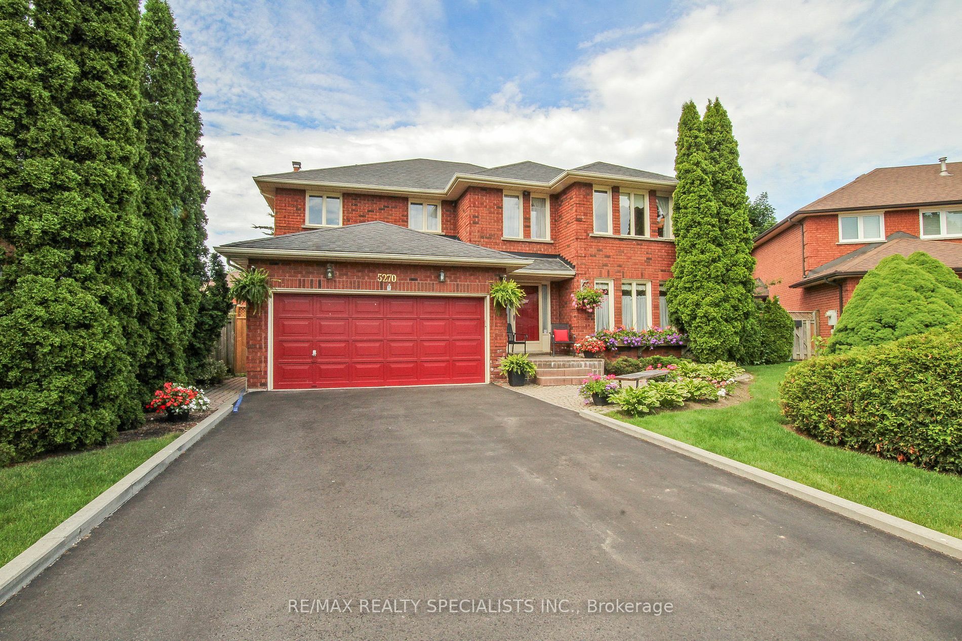 Property Photo:  5270 Giacco Crt  ON L5M 3T1 