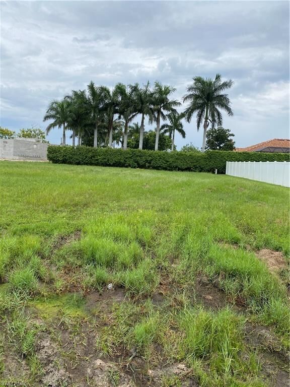 Property Photo:  15 SW 19th Pl  FL 33991 