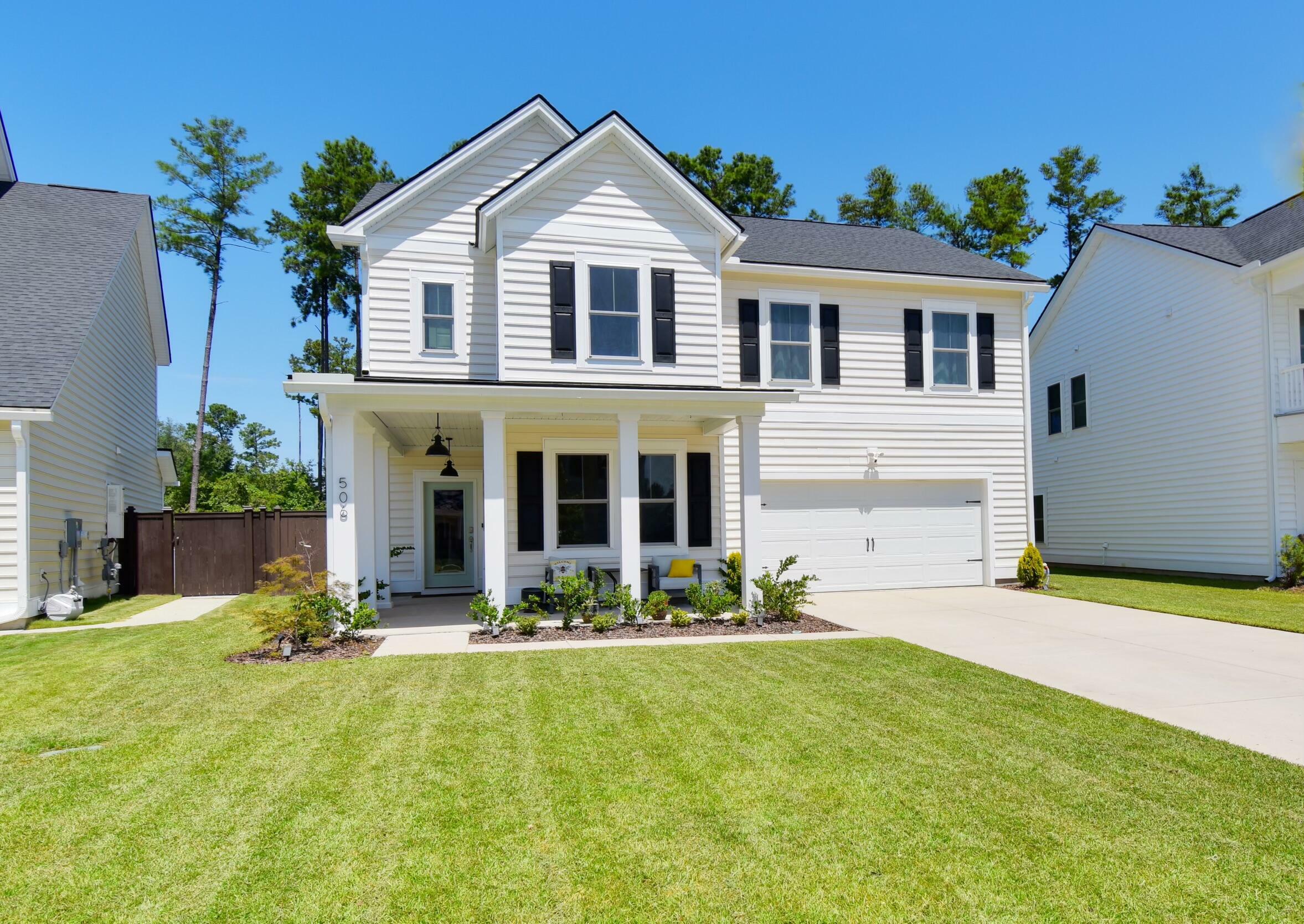 Property Photo: 506 Richfield Way SC 29486