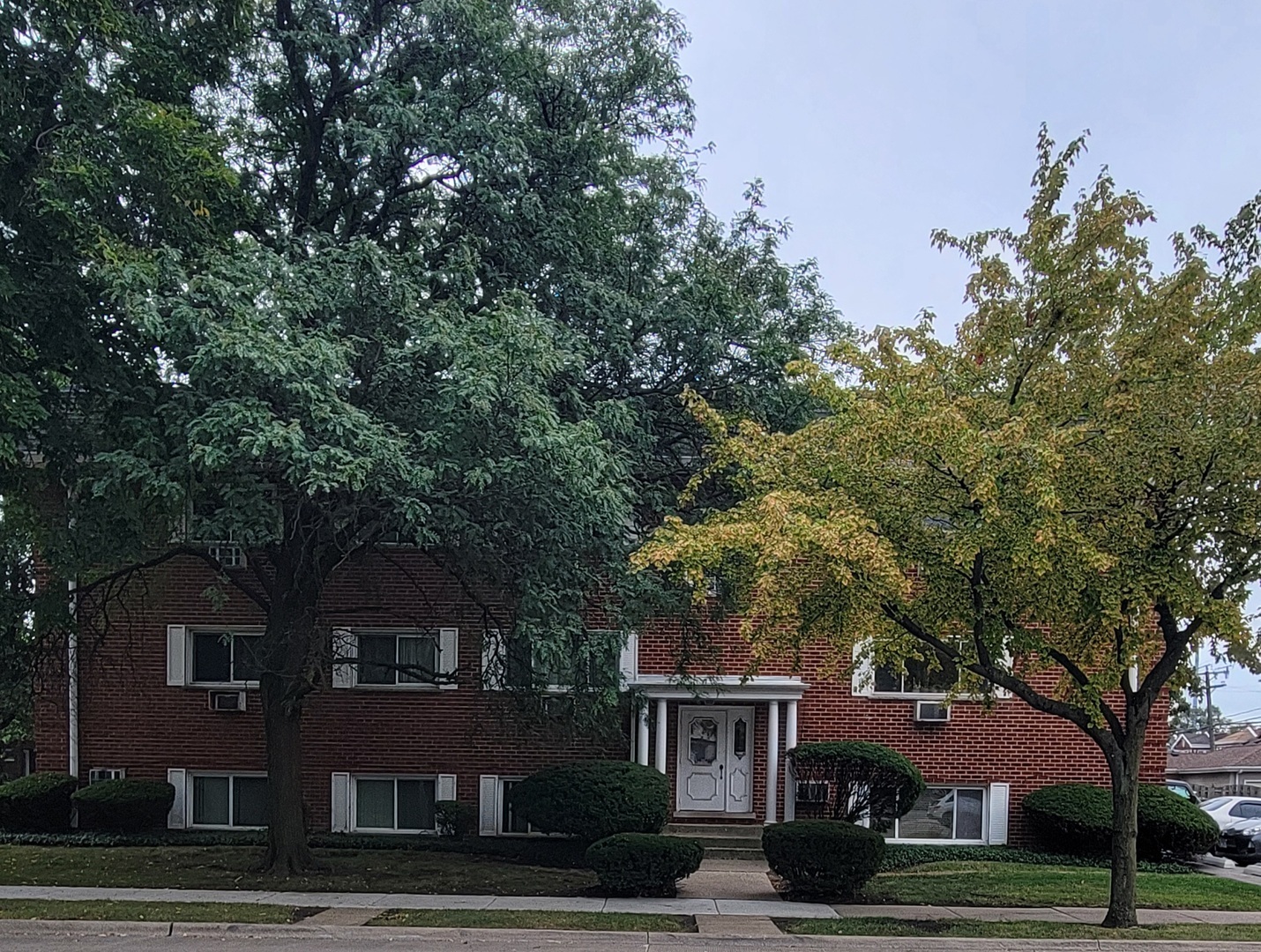 Property Photo:  727 S Maple Avenue 303  IL 60304 