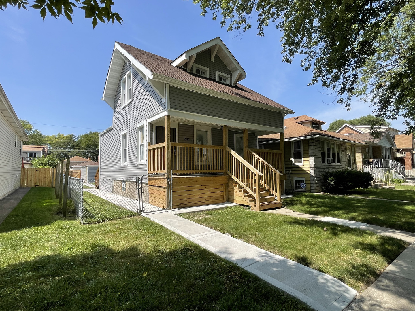 Property Photo:  9246 S Perry Avenue  IL 60620 