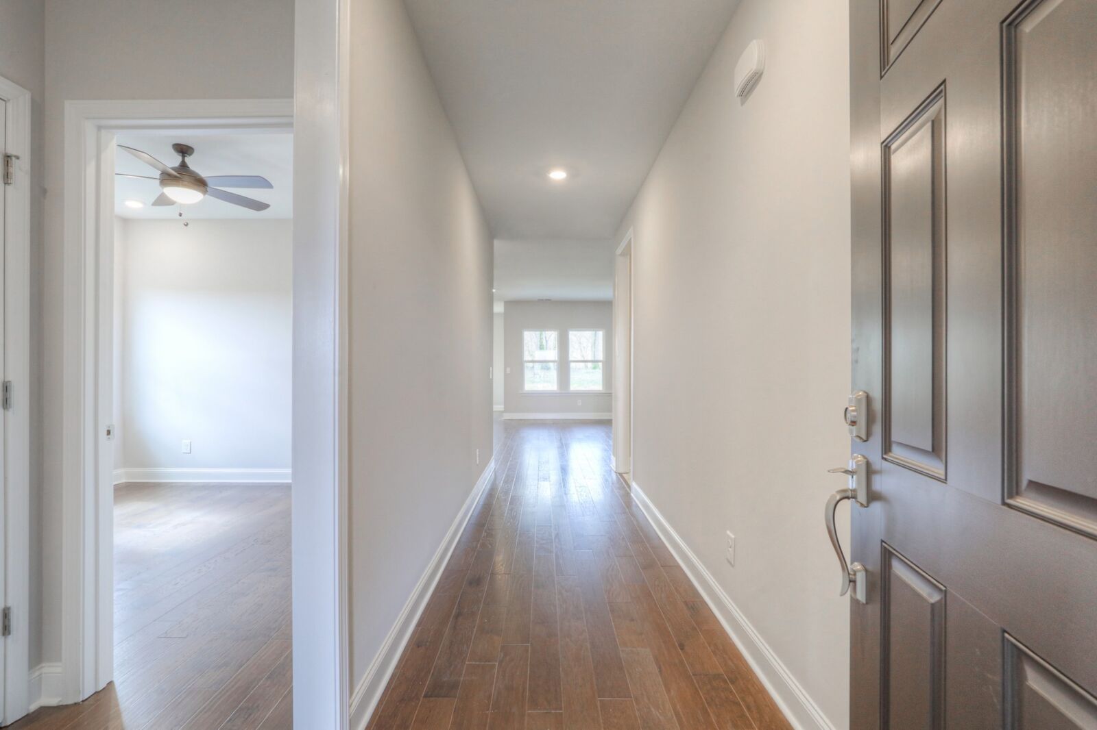Property Photo: 2156 Creekland View Blvd TN 37207