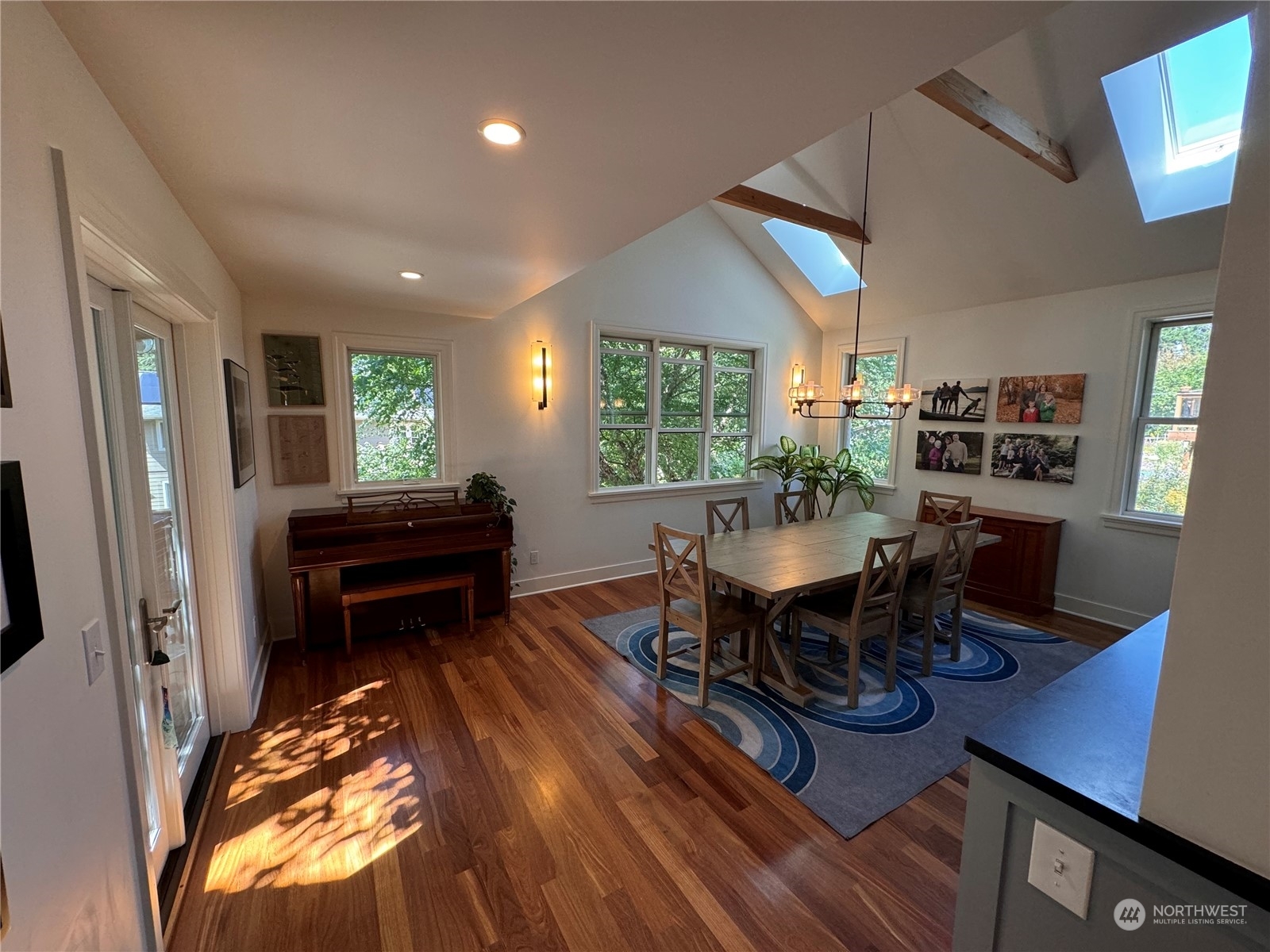 Property Photo: 12011 38th Avenue NE WA 98125