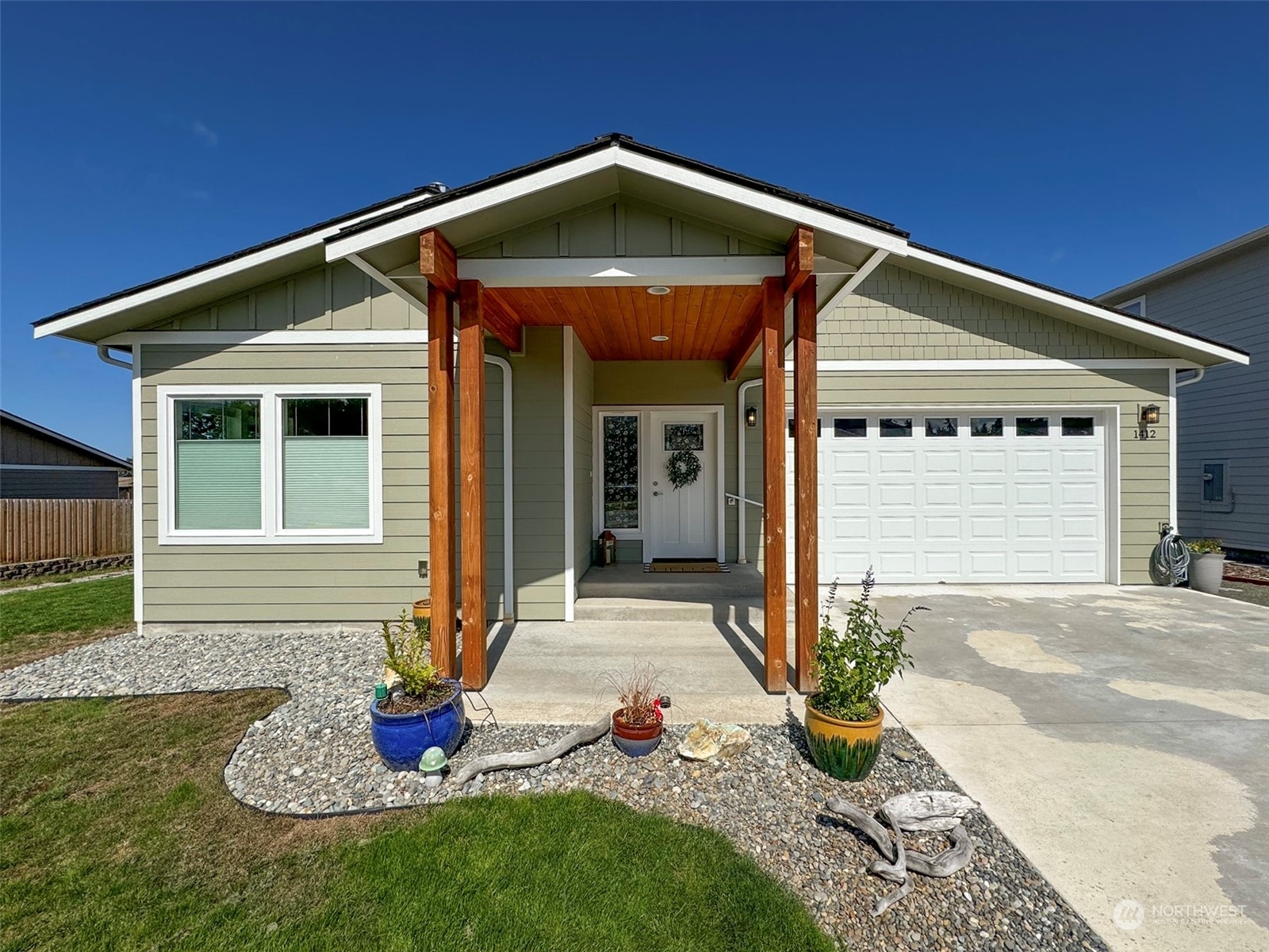 Property Photo:  1412 Rook Drive  WA 98362 