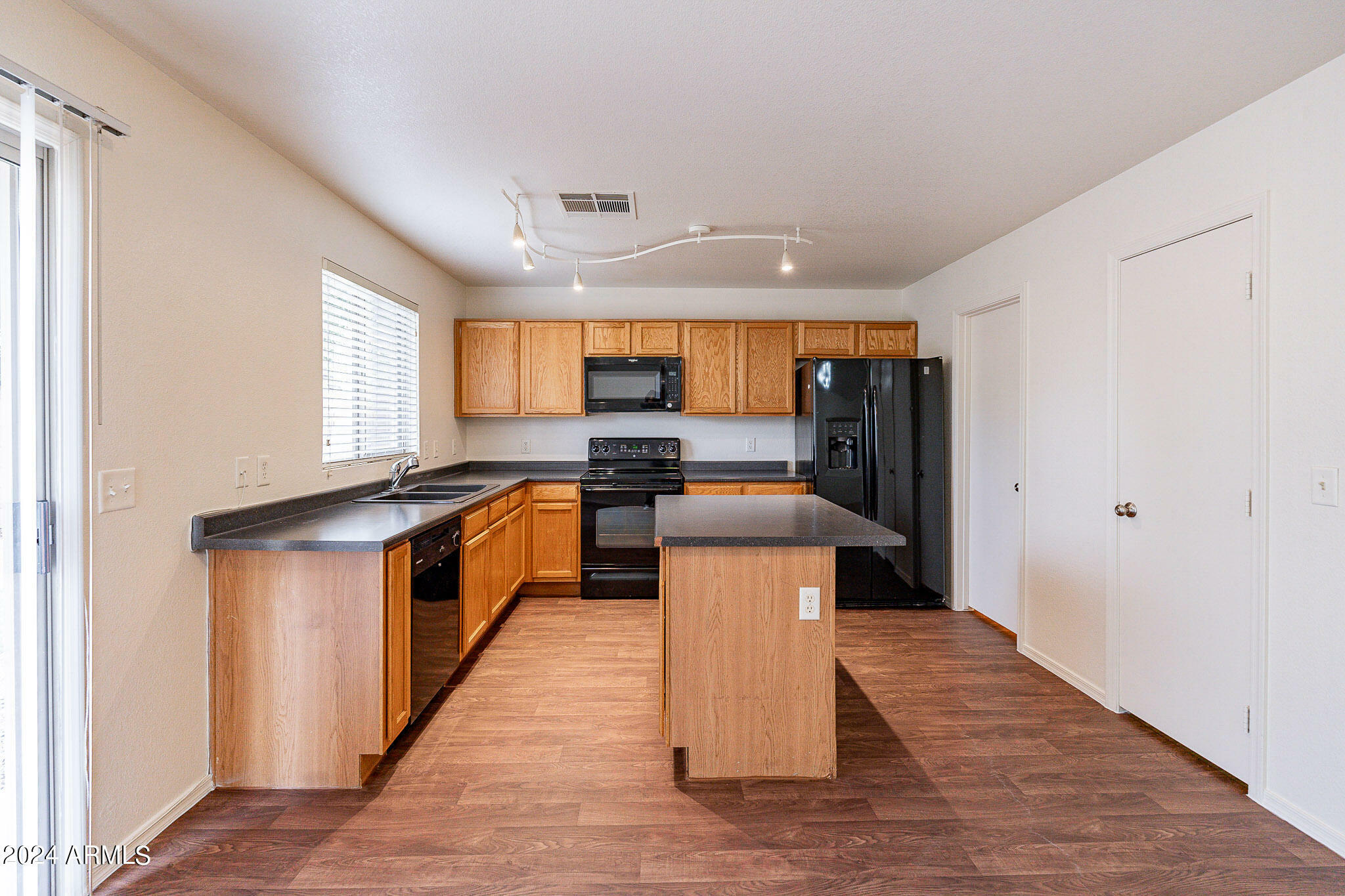 Property Photo:  1164 S Boulder Street D  AZ 85296 