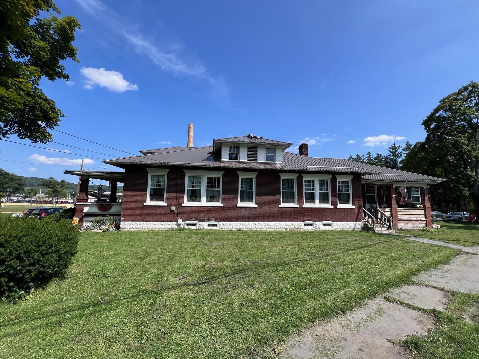 Property Photo:  519 Turnpike Ave  PA 16830 