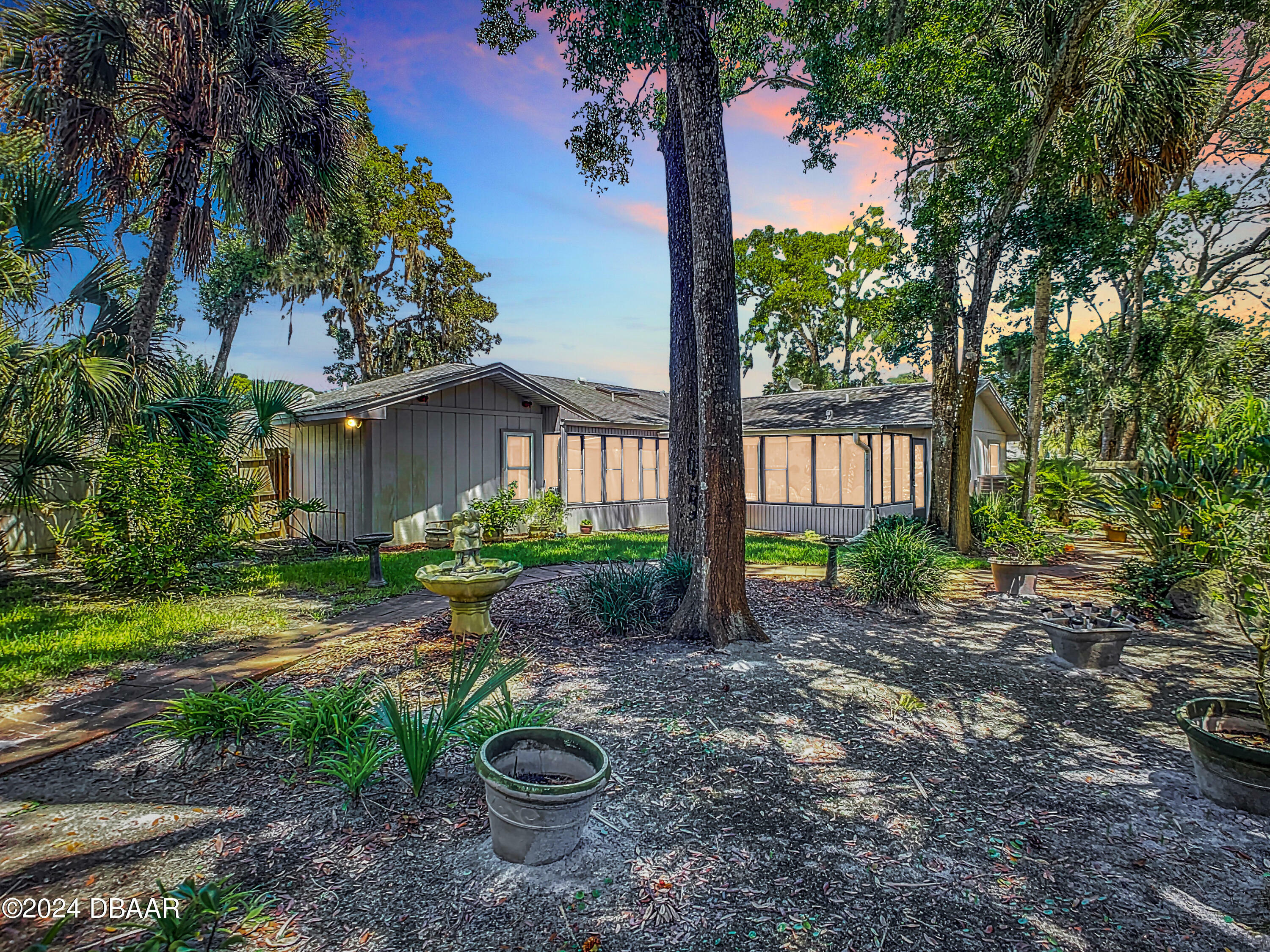 Property Photo:  1508 Poplar Drive  FL 32174 