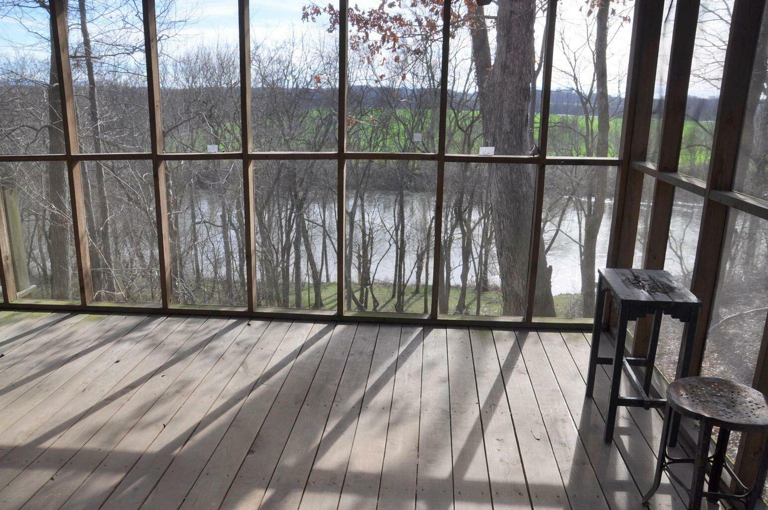 Property Photo:  370 River Run Rd  TN 37309 