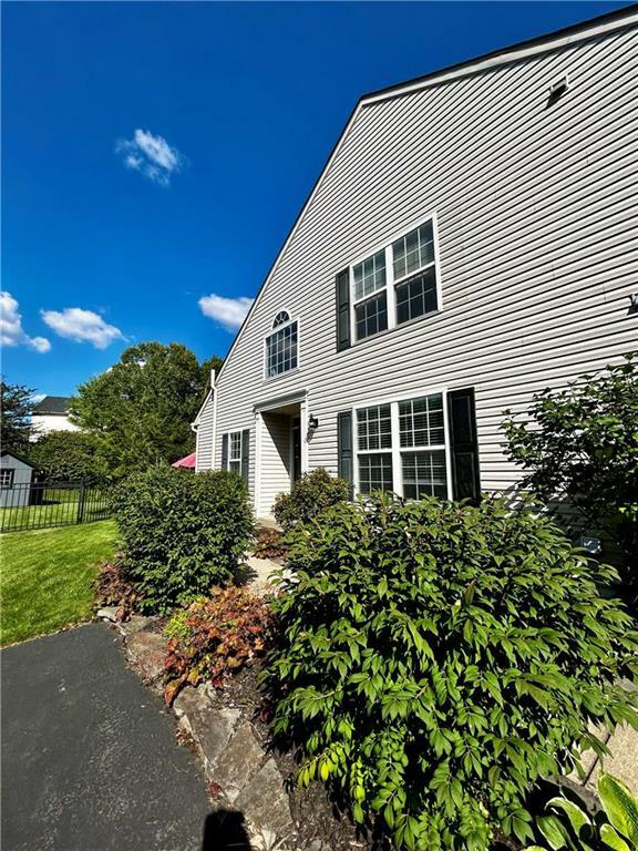 Property Photo:  2030 Rolling Meadow Drive  PA 18062 