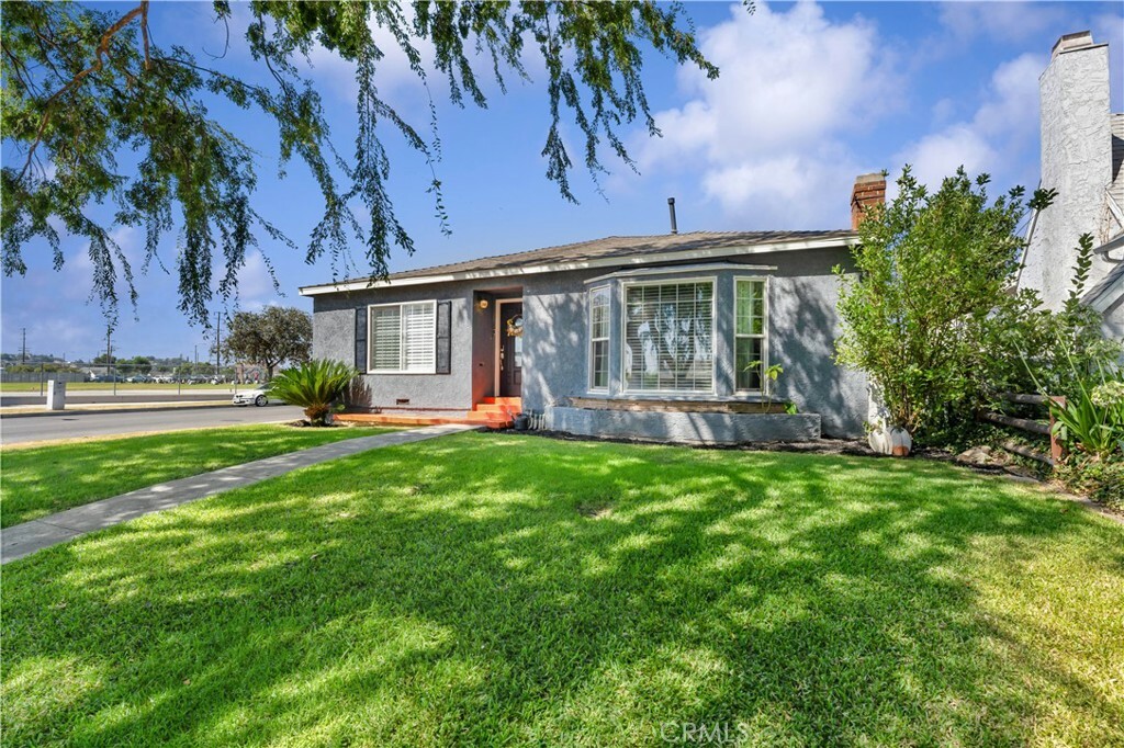 Property Photo:  1821 Elm Street  CA 91803 