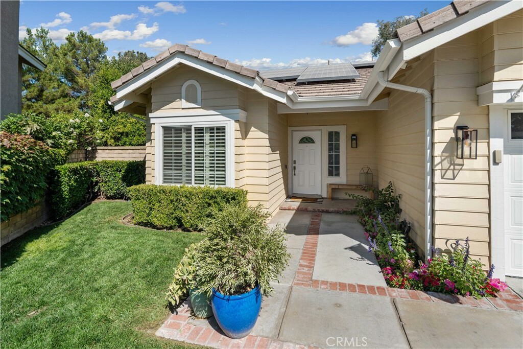 Property Photo:  27221 Waterford Drive  CA 91354 