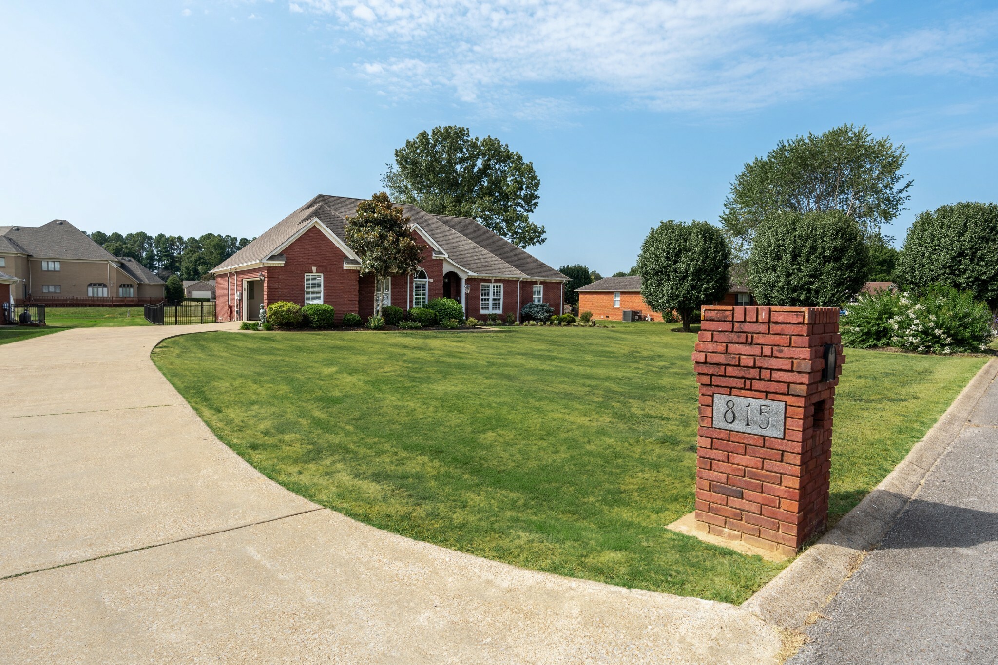 Property Photo:  815 Douglas Dr  TN 38464 