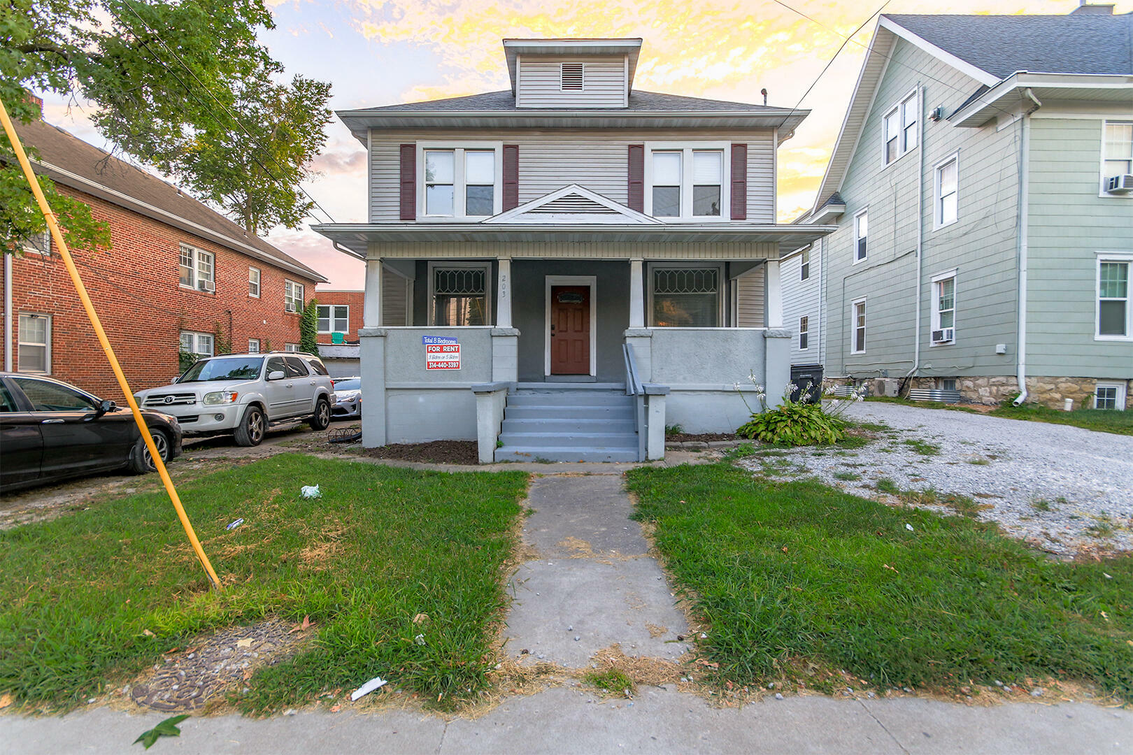 Property Photo:  203 S College Ave  MO 65201 