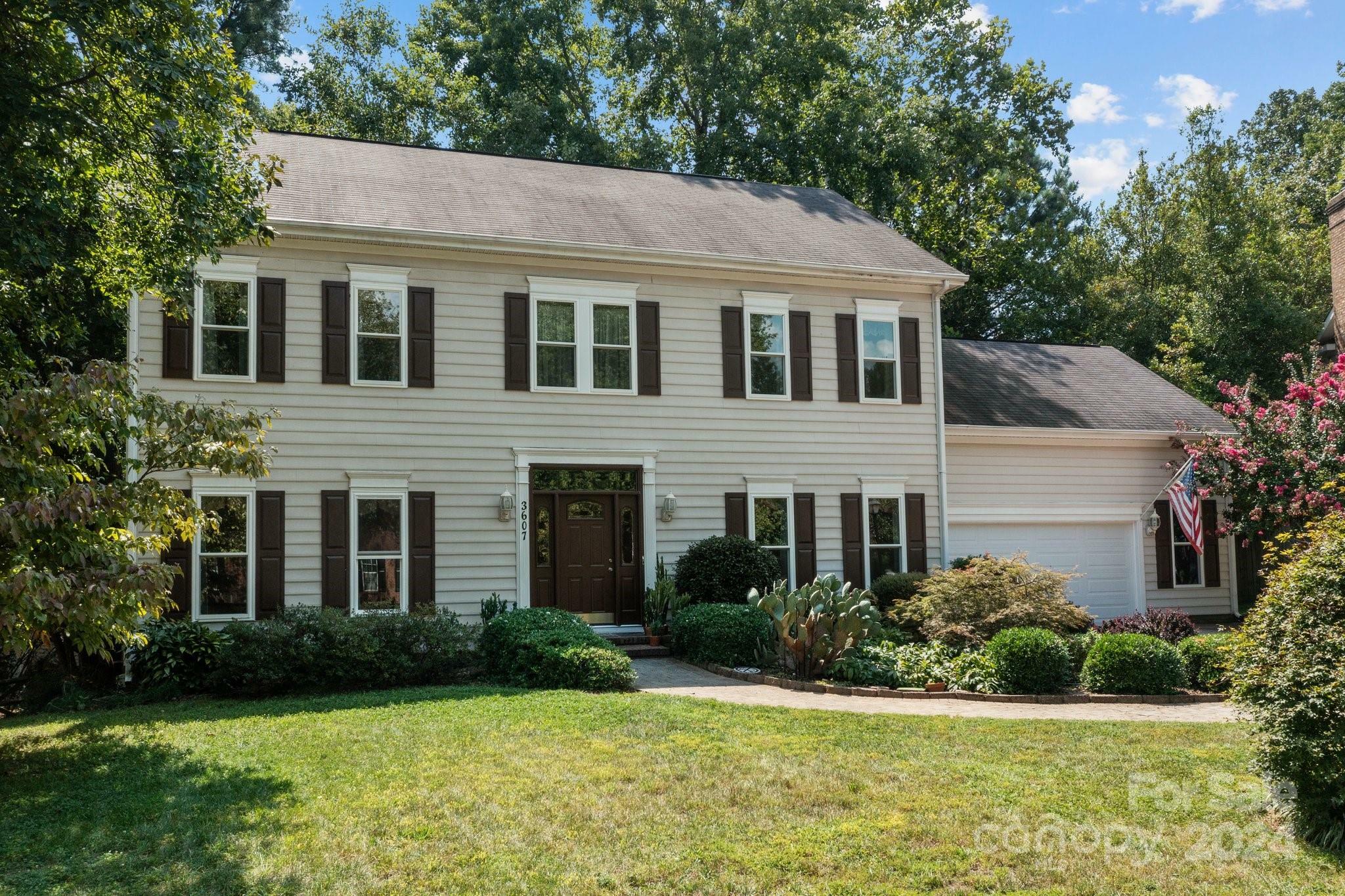 Property Photo:  3607 Mallard Cove Court  NC 28269 