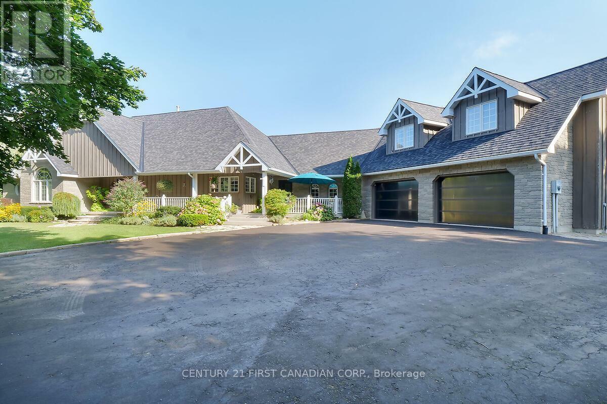 Photo de la propriété:  33992 Moore Court  ON N0M 2T0 