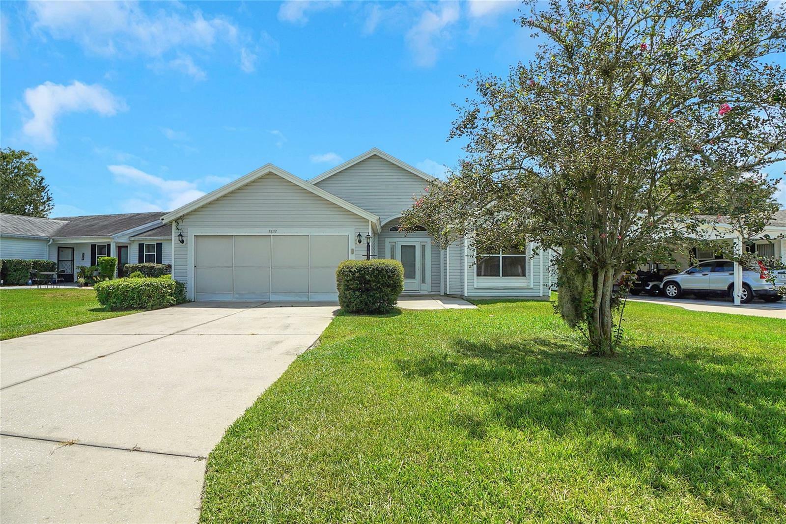 Property Photo:  1132 W Boone Court  FL 32159 