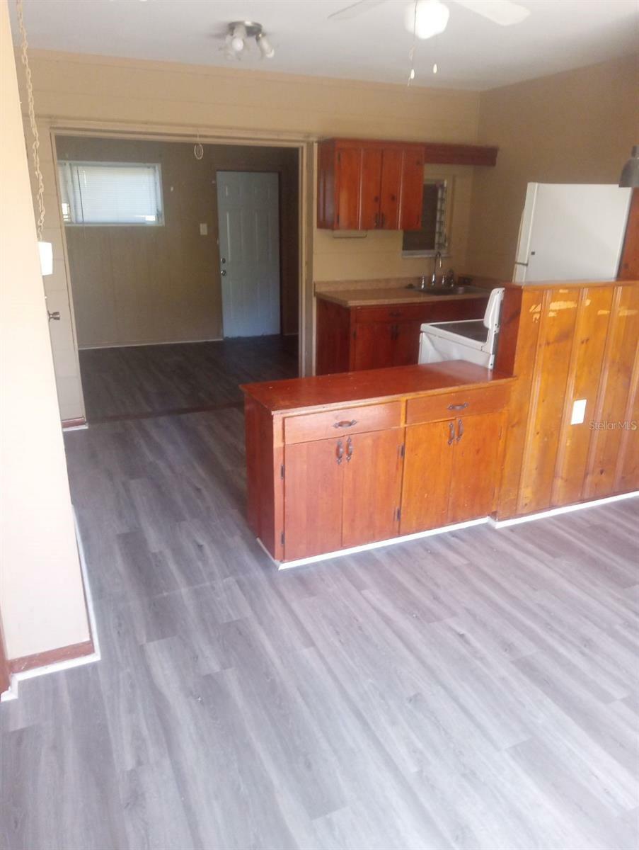 Property Photo: 6621 Main Street FL 34653
