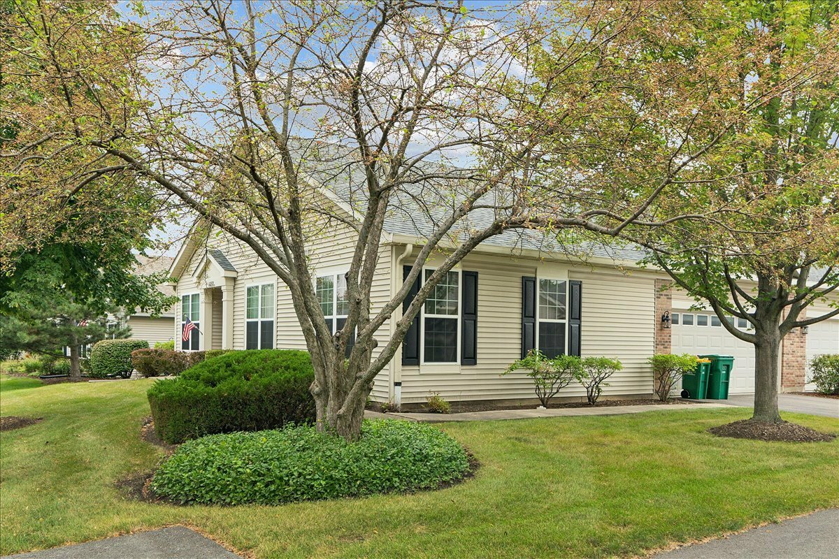 Property Photo:  650 S Cadillac Circle  IL 60446 