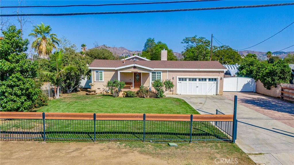 Property Photo:  4043 Sierra Avenue  CA 92860 