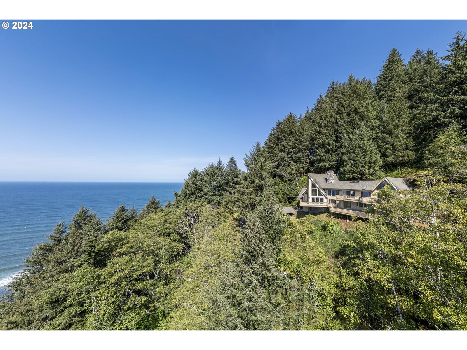 Property Photo: 94515 Highway 101 OR 97498