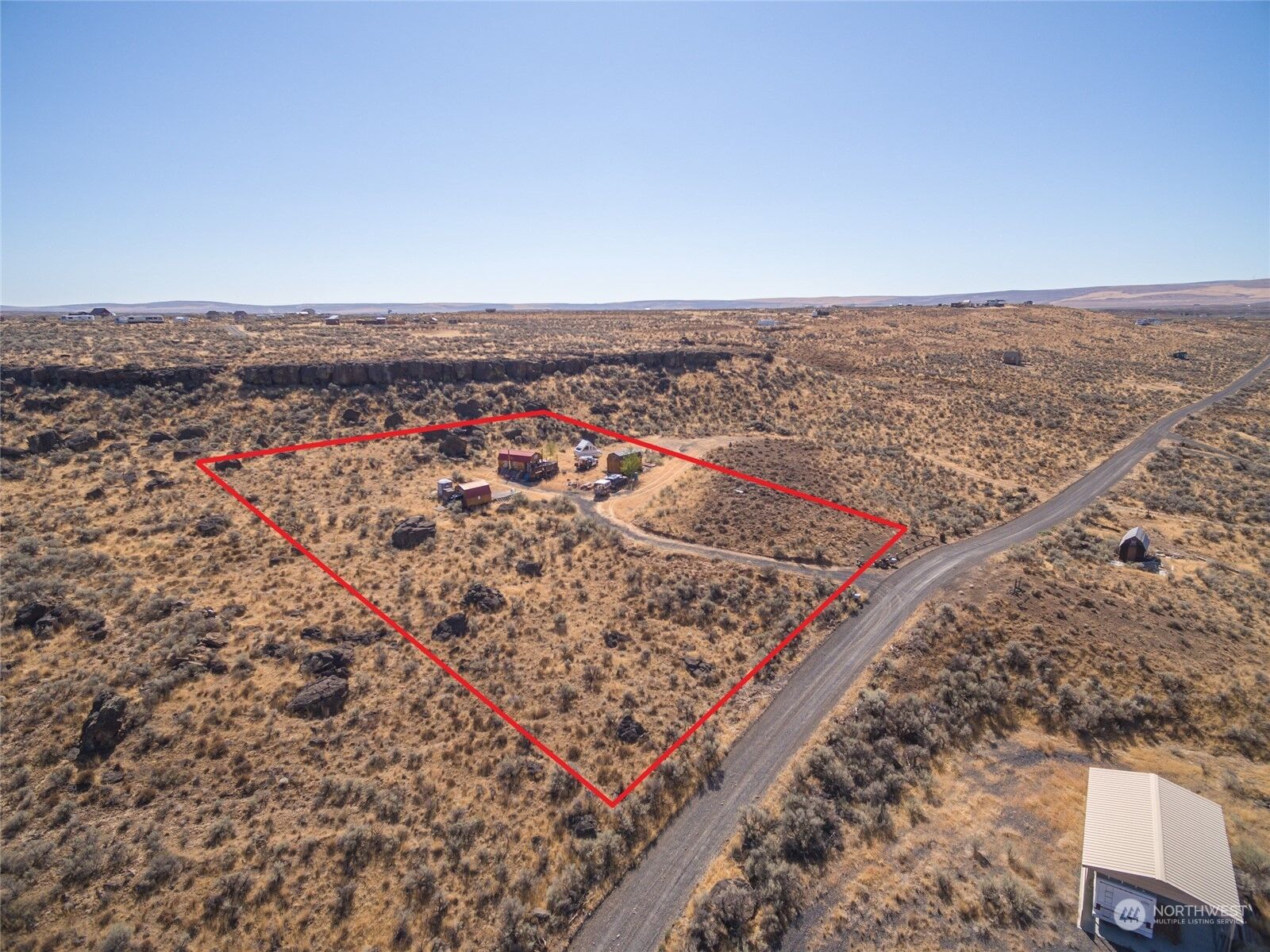 Property Photo: 1005 Ashcroft Drive WA 98823