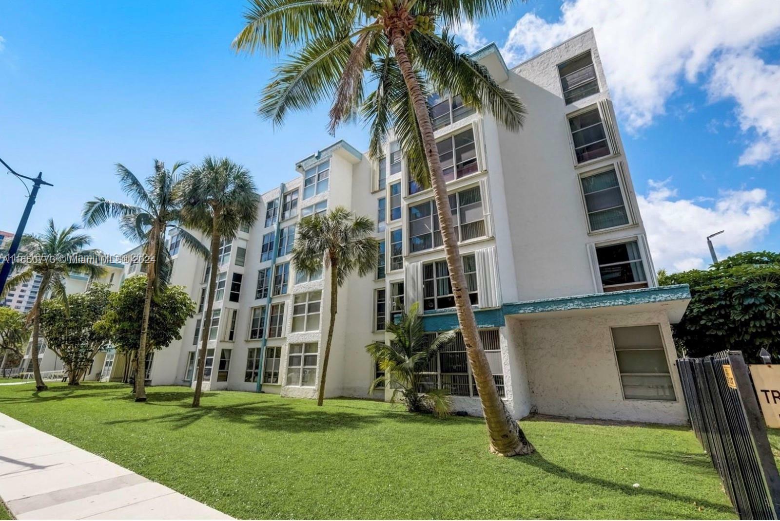 Property Photo: 17560 Atlantic Blvd 112 FL 33160