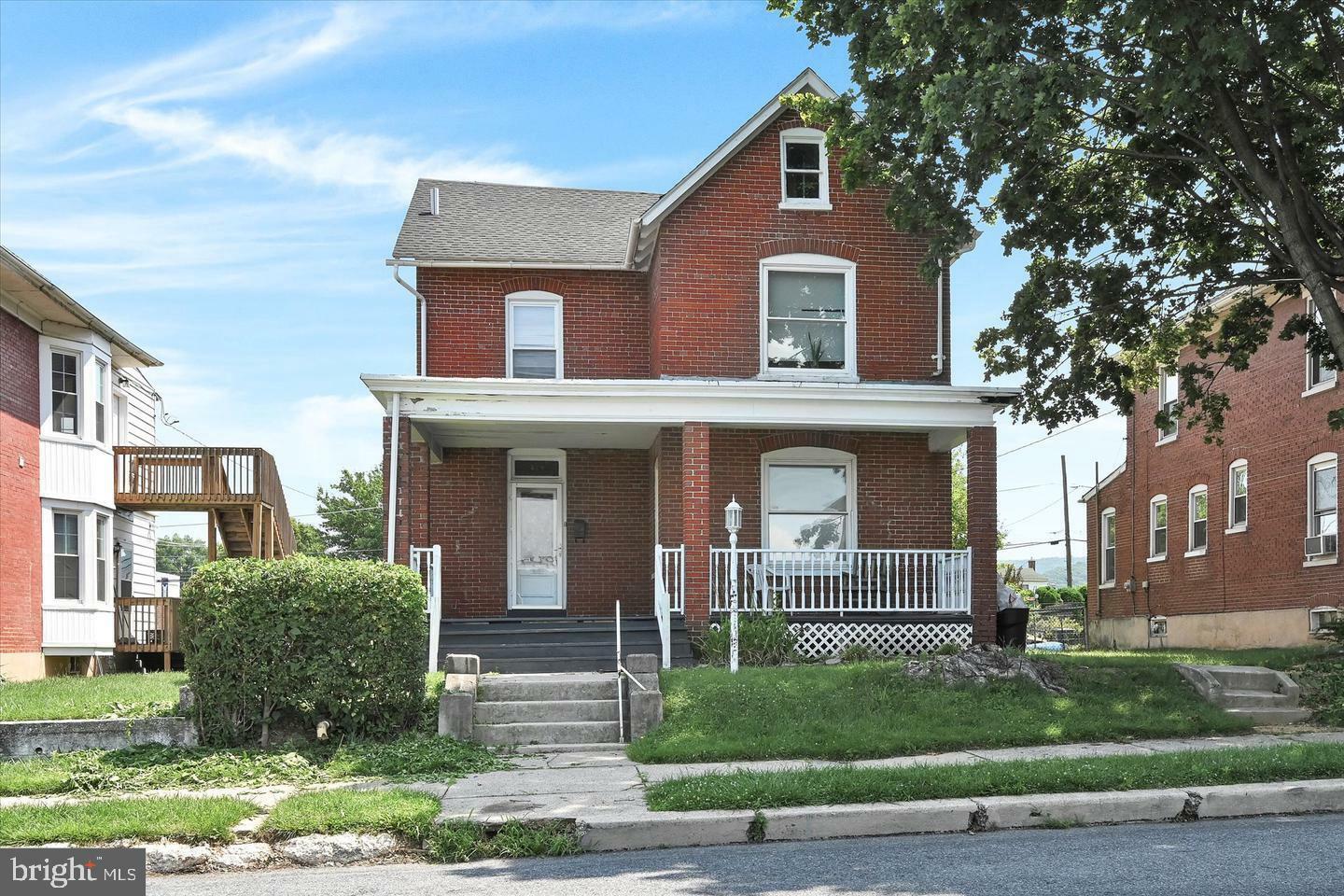 Property Photo:  429 Eisenbrown Street  PA 19605 