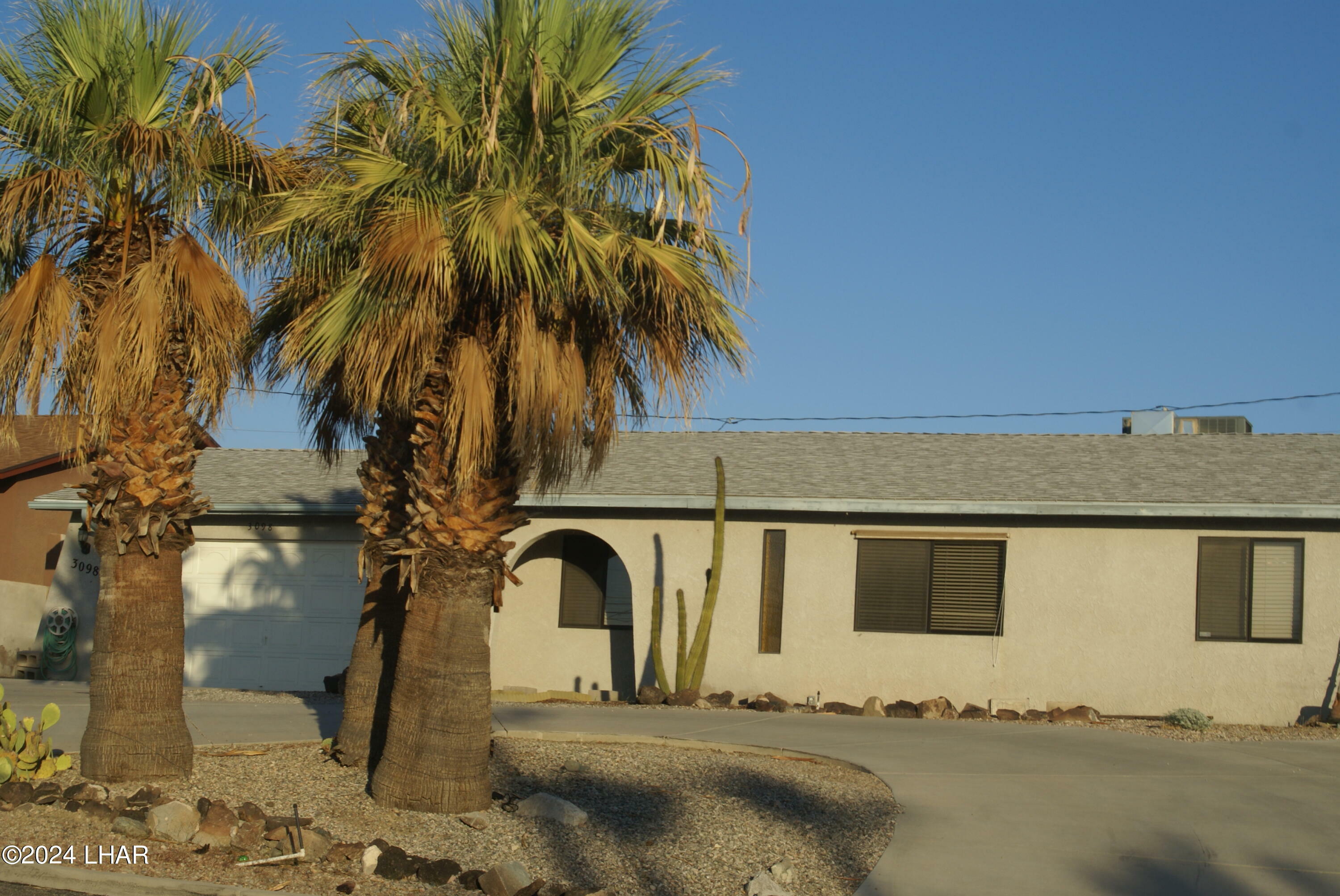 Property Photo:  3098 McCulloch Blvd  AZ 86403 