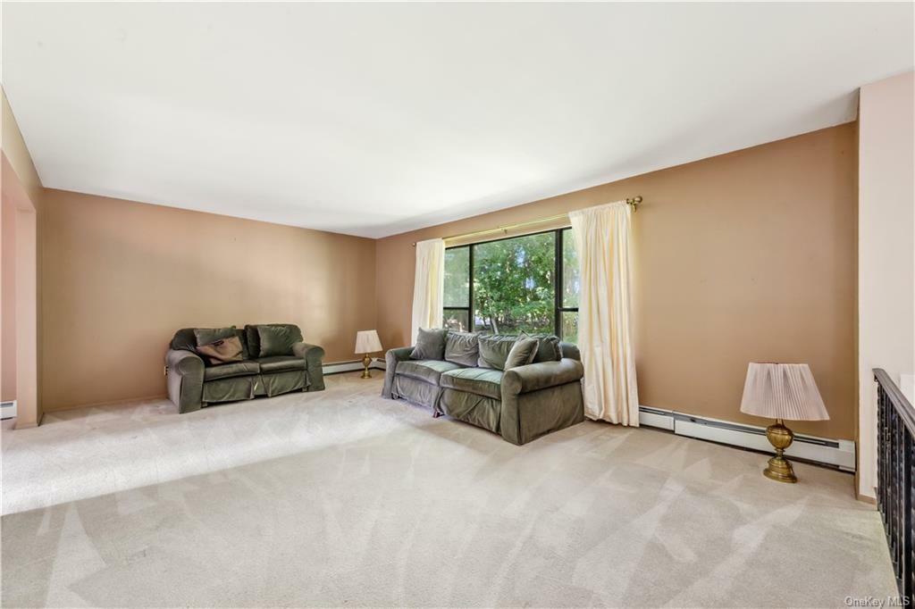 Property Photo:  16 Alexander Lane  NY 10520 