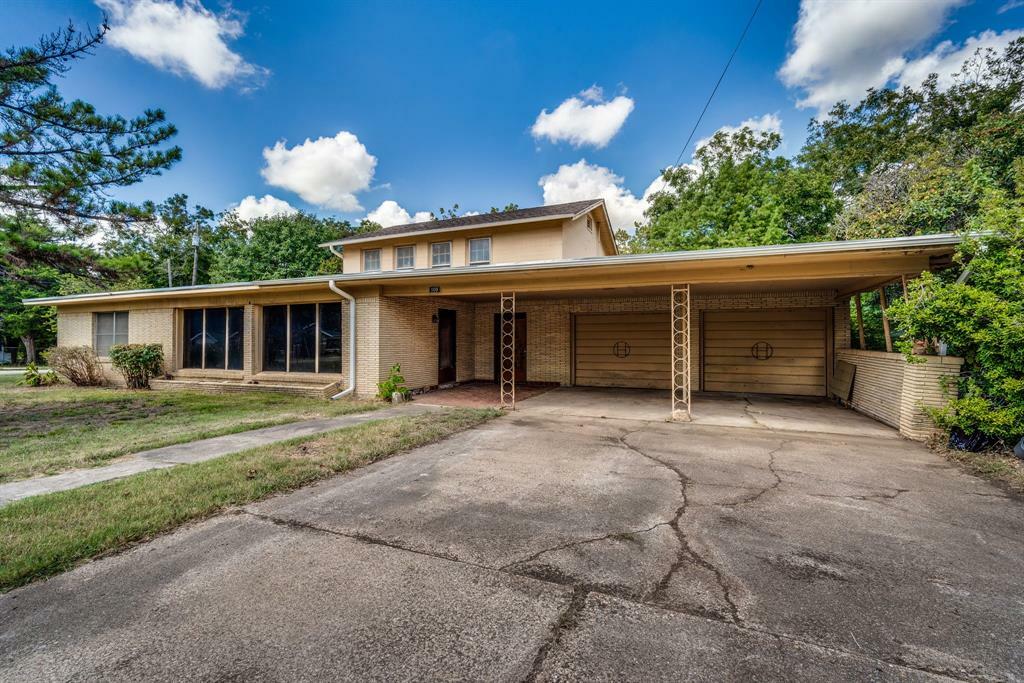 Property Photo:  108 S 4th Street  TX 76050 