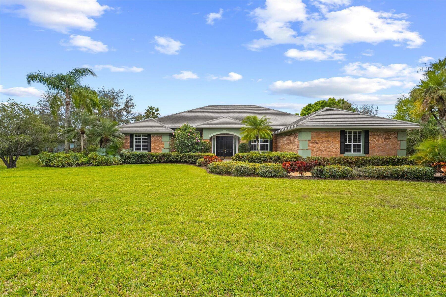 Property Photo:  4752 SW Bimini Circle N  FL 34990 