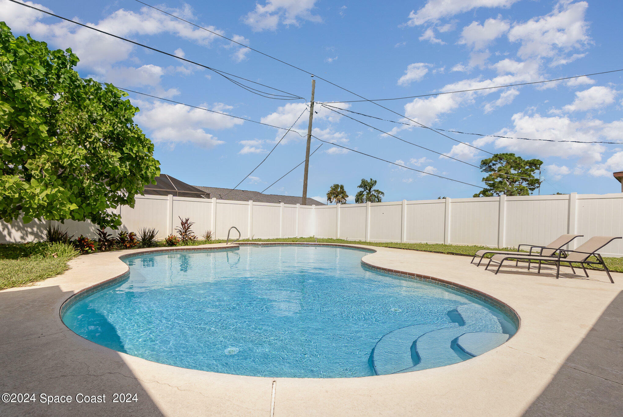 Property Photo:  1767 Brookside Street NE  FL 32907 