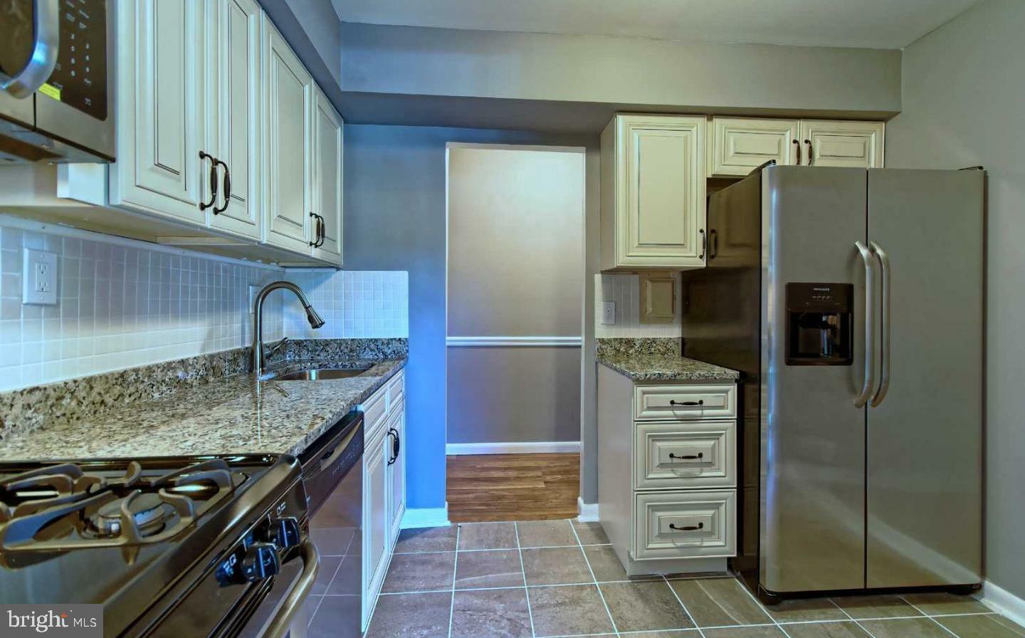 Property Photo:  222 Echelon Road 8  NJ 08043 