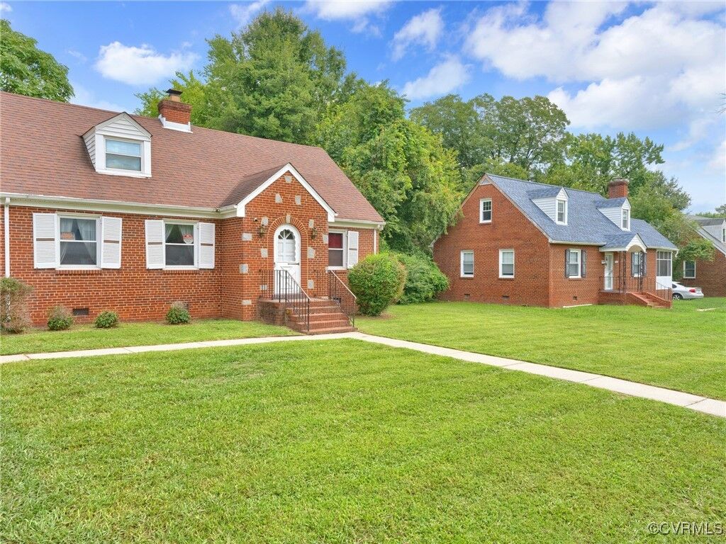 Property Photo:  1207 Evergreen Avenue  VA 23224