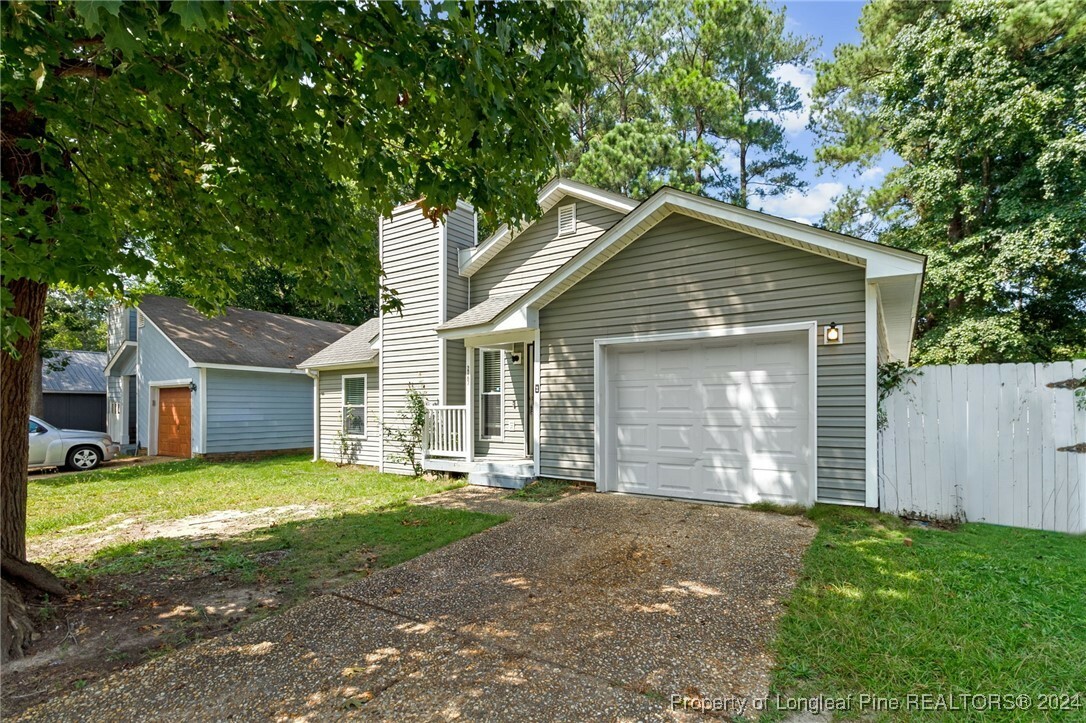 Property Photo:  6976 Timberwood Drive  NC 28314 