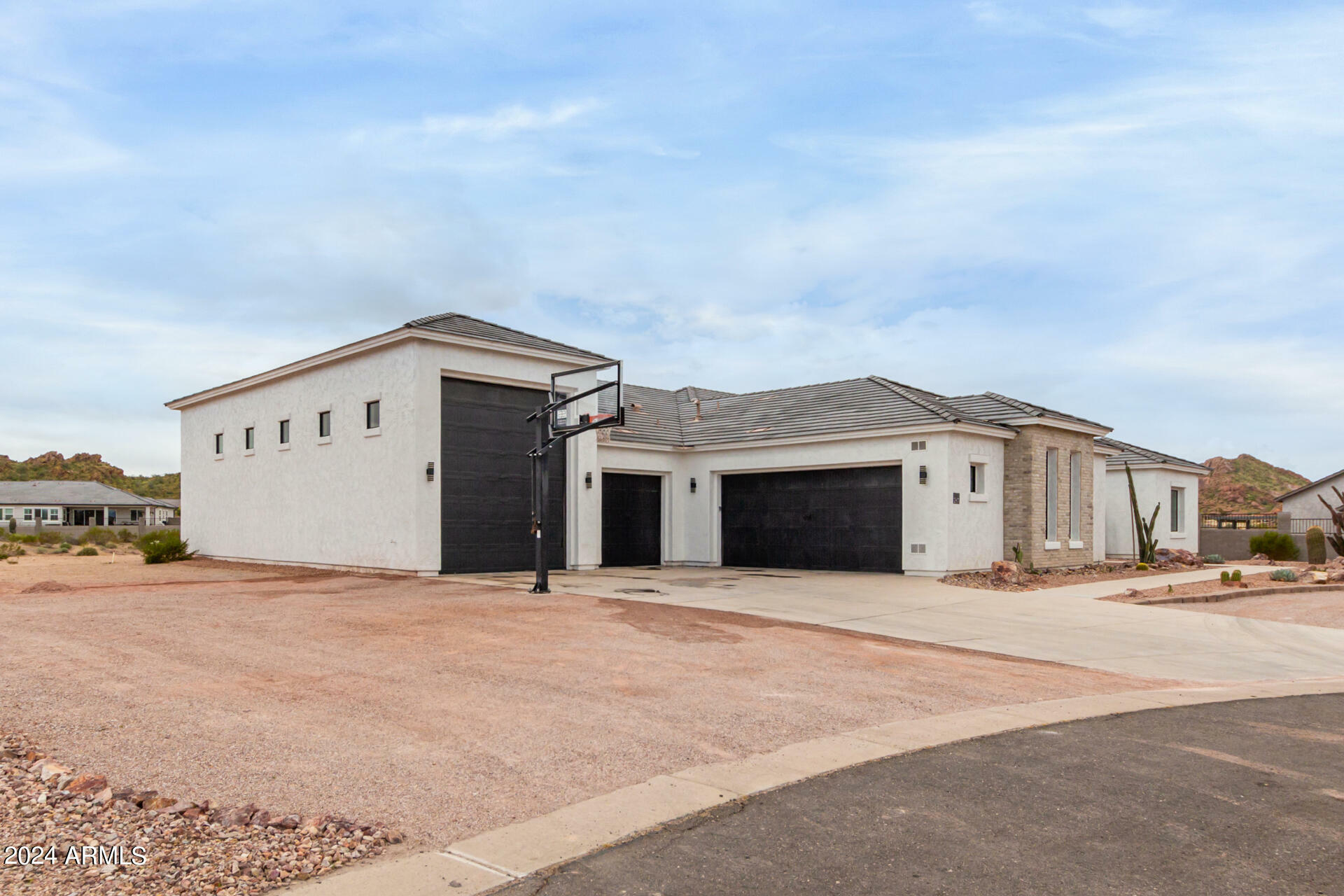 Property Photo:  267 W Amherst Street  AZ 85143 