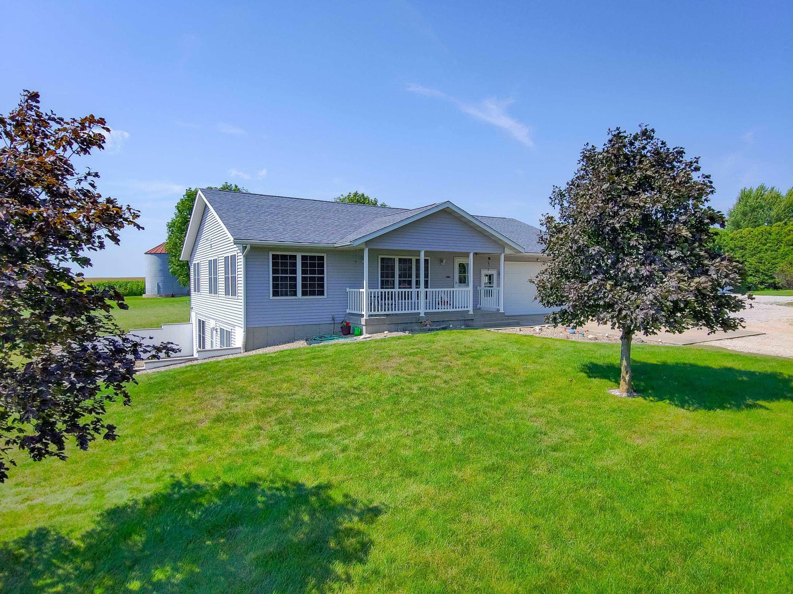 Property Photo: 9216 Kimball Avenue IA 50701