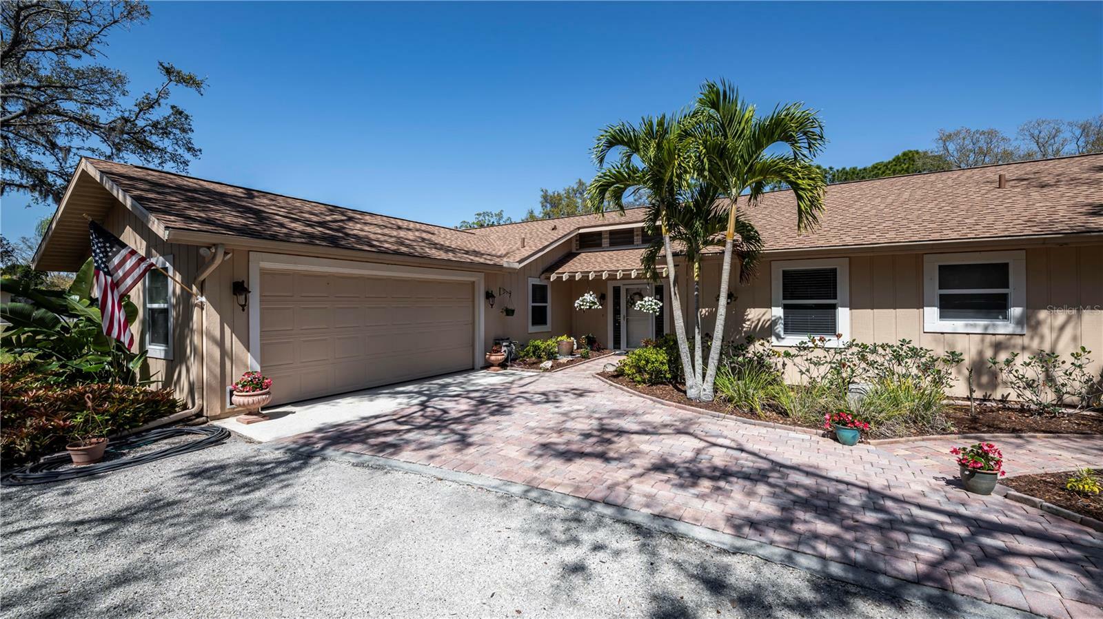 Property Photo:  2521 Northway Drive  FL 34292 