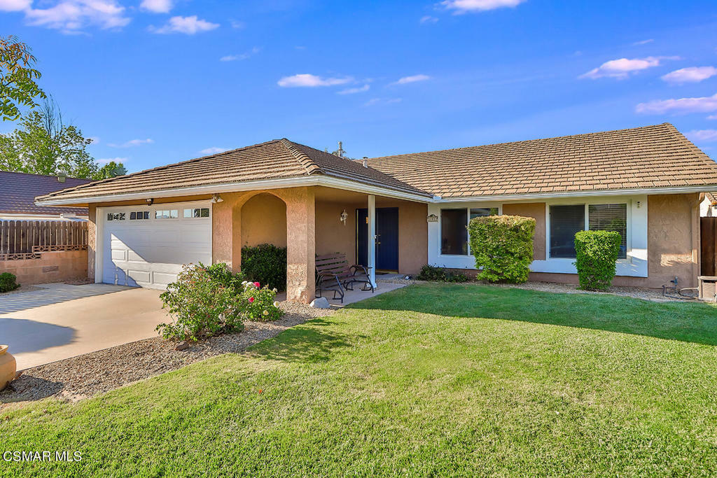 Property Photo:  841 Montilla Circle  CA 91360 